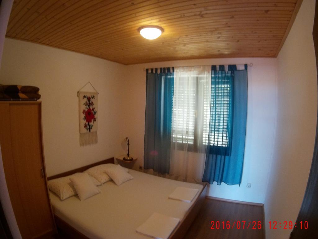 Apartman Luburic Pinezići Екстериор снимка